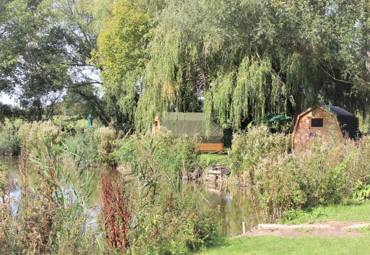 Отель Rum Bridge "Owl Watch" Wooden Tipi Сюдбури Экстерьер фото
